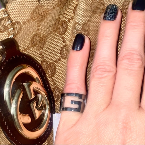 GUCCI Ruthenium & Sterling Silver G Logo Band Ring Authenticity Cert & Dust Bag - Picture 9 of 15
